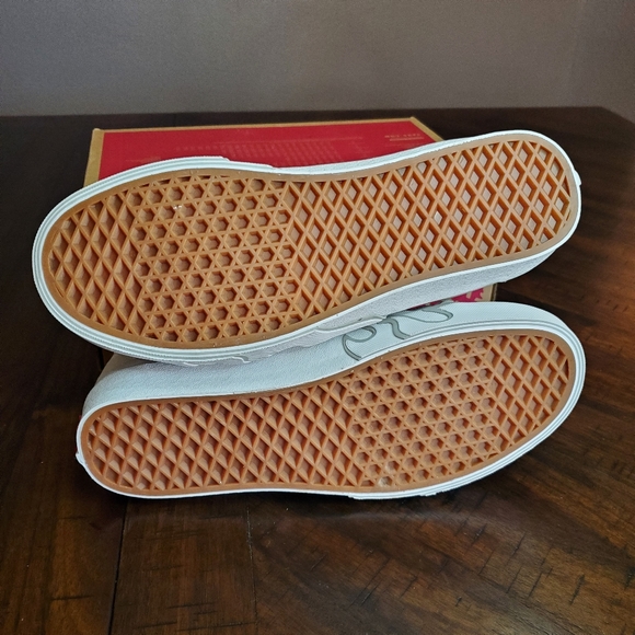 Vans Sk8-Hi Flame Suede White Men Size 9, Women Size 10.5 - Picture 6 of 8